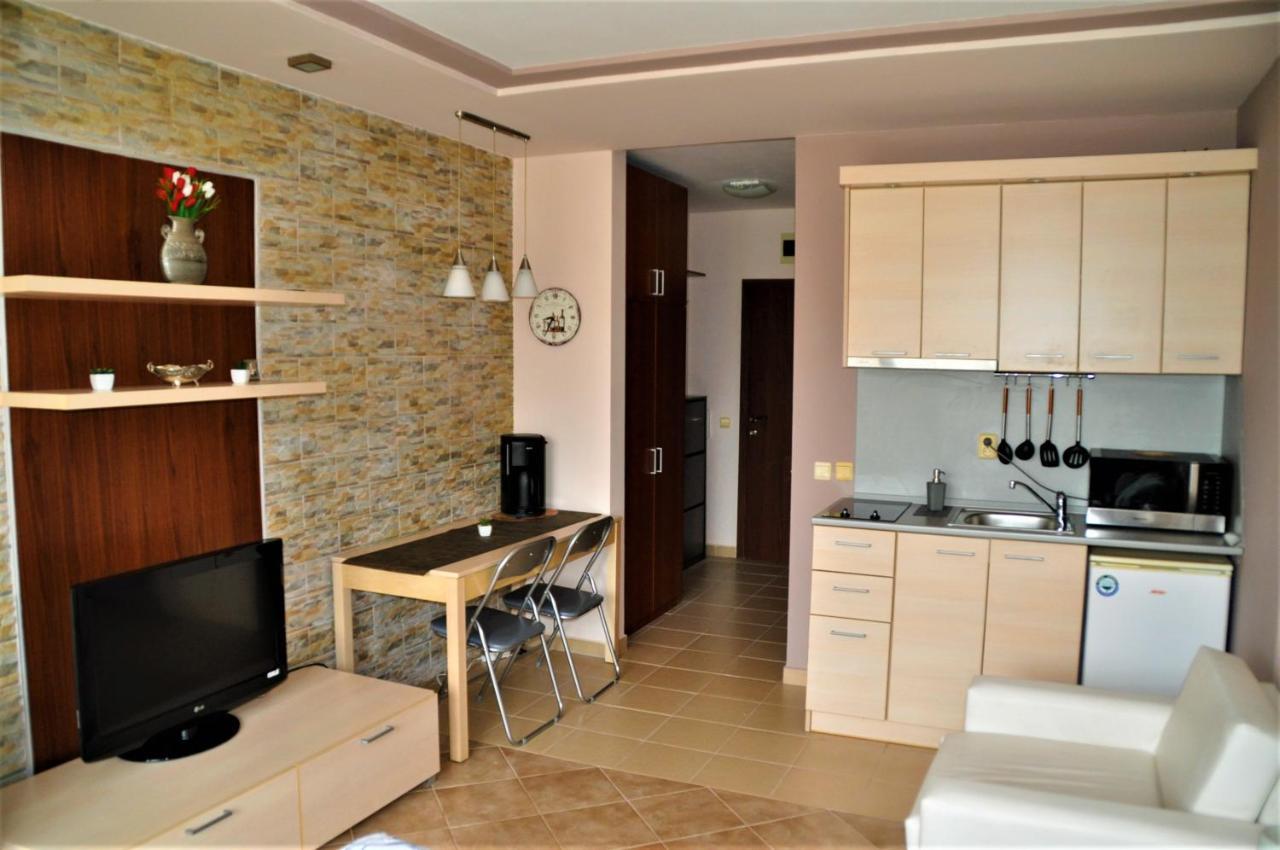 Private Studio In "Green Life Beach Resort Sozopol" Extérieur photo